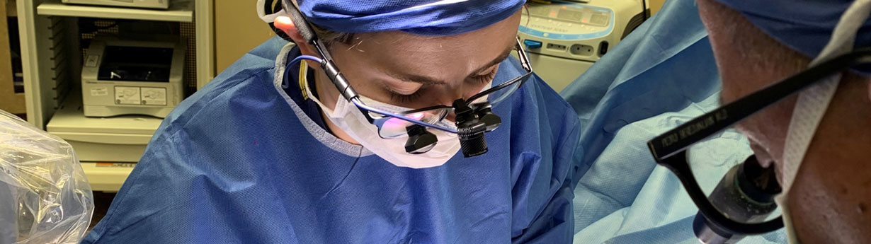 Orthopedic Surgery Residency team at Jefferson performing a procedure in an operating room